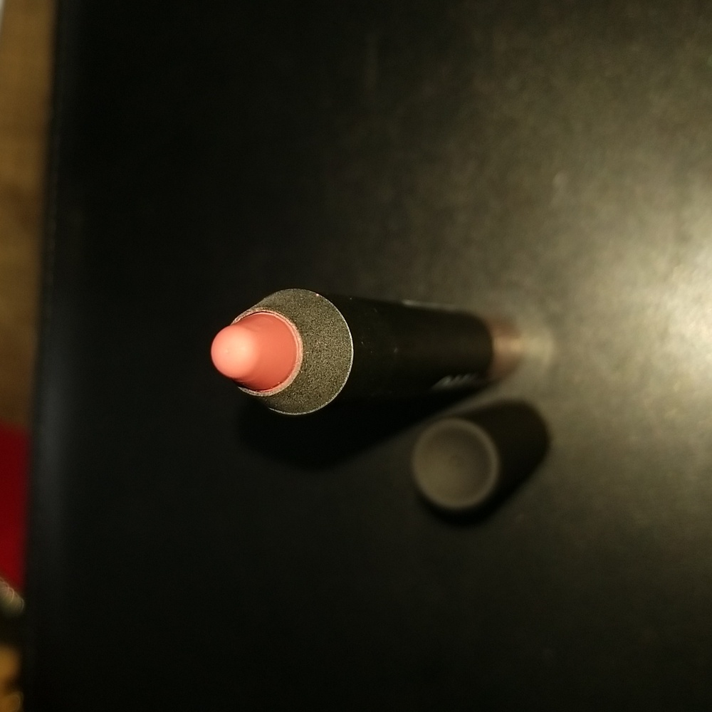 Lipstick pencil